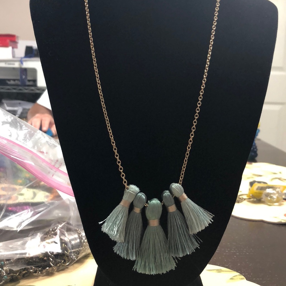 Miss Ivy Pearl tassel fashion necklace